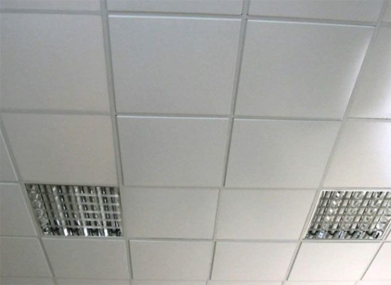 Металлический подвесной потолок кассетного типа